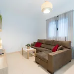 2 Mins From - Workstations - Parking - Bikes * لاس بالماس دي غران كاناريا
