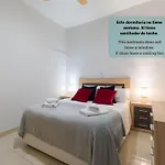 شقة 2 Mins From - Workstations - Parking - Bikes
