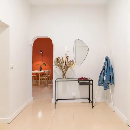 Διαμέρισμα 2 Mins From - Workstations - Parking - Bikes *