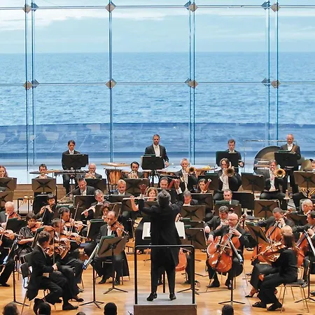 Διαμέρισμα 2 Mins From - Workstations - Parking - Bikes *