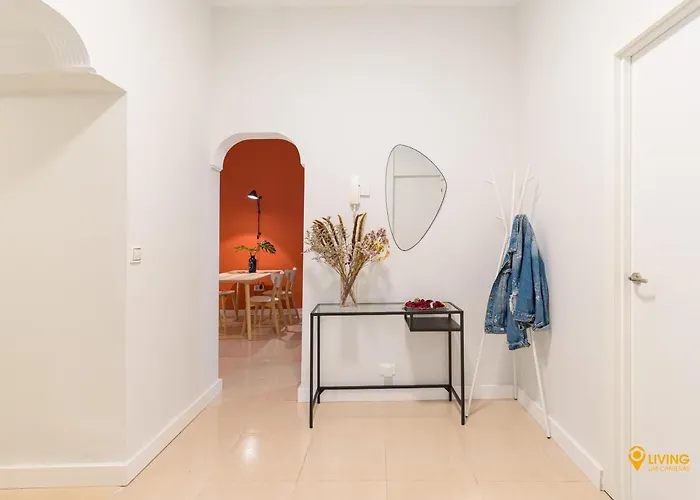 Apartamento 2 Mins From - Workstations - Parking - Bikes *