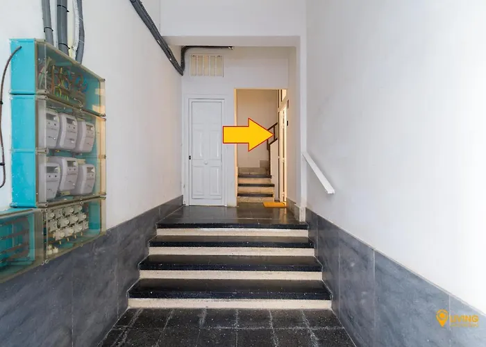 2 Mins From - Workstations - Parking - Bikes Apartamento