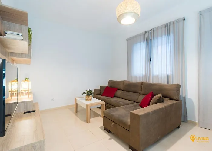 2 Mins From - Workstations - Parking - Bikes * Las Palmas de Gran Canaria