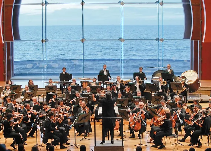 Apartamento 2 Mins From - Workstations - Parking - Bikes *